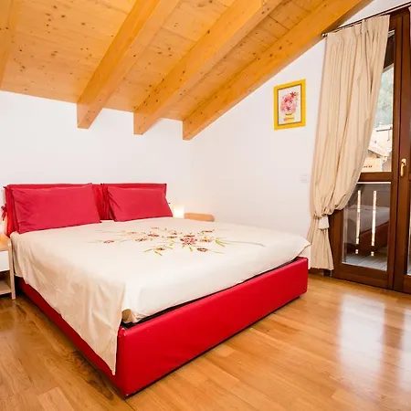 Aparthotel Rta La Rosa Delle Dolomiti