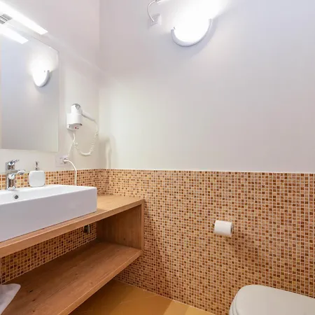 Rta La Rosa Delle Dolomiti Hotel apartamentowy Carisolo