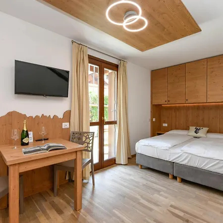 Rta La Rosa Delle Dolomiti Hotel apartamentowy 2*