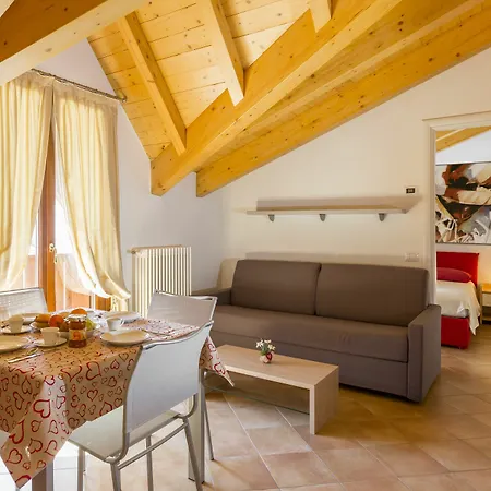 Rta La Rosa Delle Dolomiti Hotel apartamentowy Carisolo